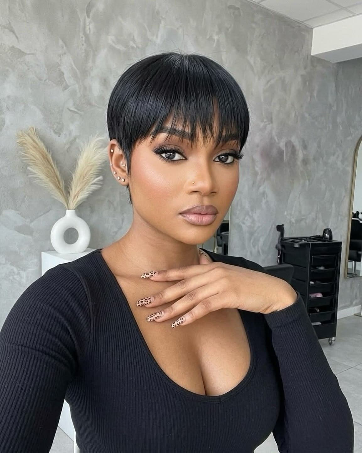 Fringe Short Wig 100% human hair - 1B