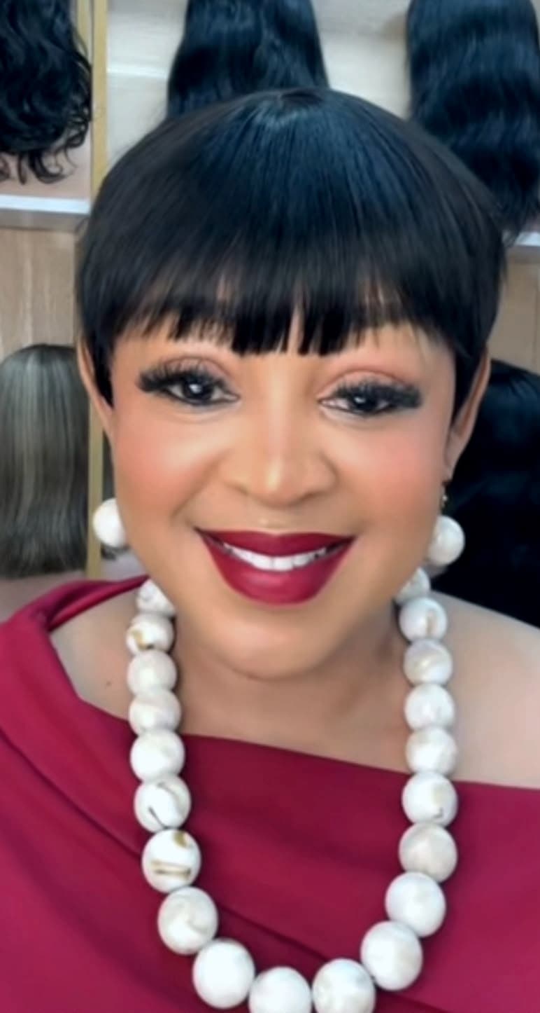 Fringe Short Wig 100% human hair - 1B